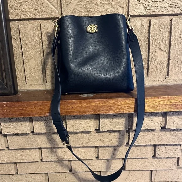 Coach willow Crossbody Bag - Picture 1 of 16